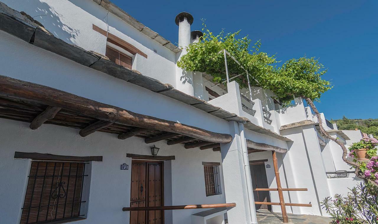 Apartamentos Rurales Las Chimeneas Capileira Buitenkant foto
